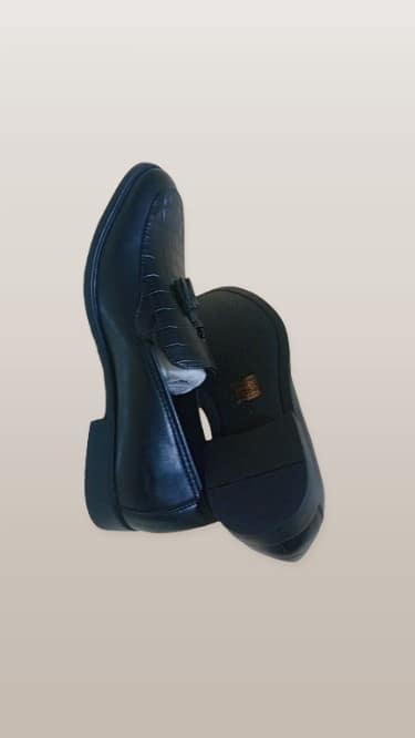 Men Patent Leather Loafers with Tassels - Image 3